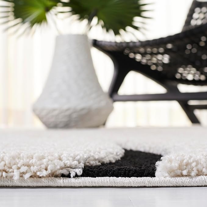 SAFAVIEH Florida Shag Collection Runner Rug - Image 5