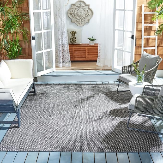 SAFAVIEH Washable Rug Outdoor Courtyard Collection by Unknown
