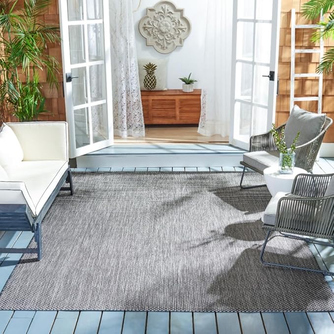 SAFAVIEH Courtyard Collection Area Rug by Unknown