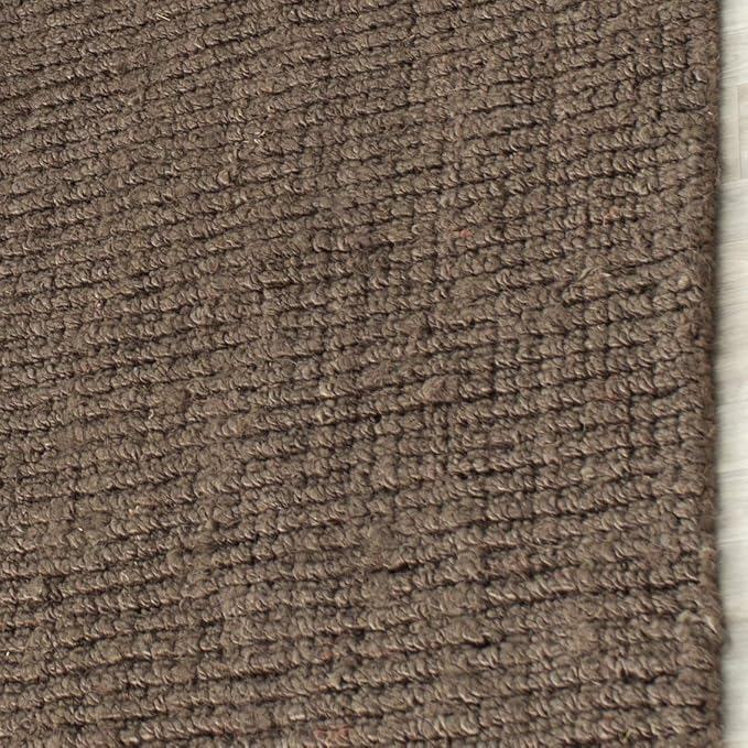 SAFAVIEH Area Rug 5x8 - Image 7