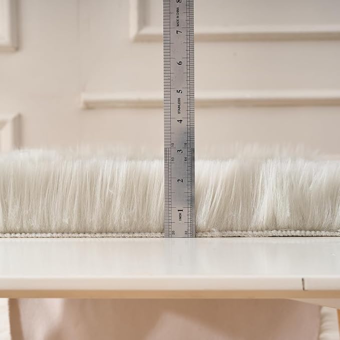 EasyJoy Faux Sheepskin Rug, Fluffy Faux Fur Rug, Ultra Soft Shag Area Rug - Image 2