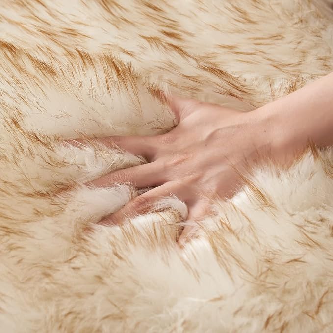 MIULEE 3x5 Feet Faux Fur Sheepskin Rug, Luxury Fluffy Area Rugs - Image 4