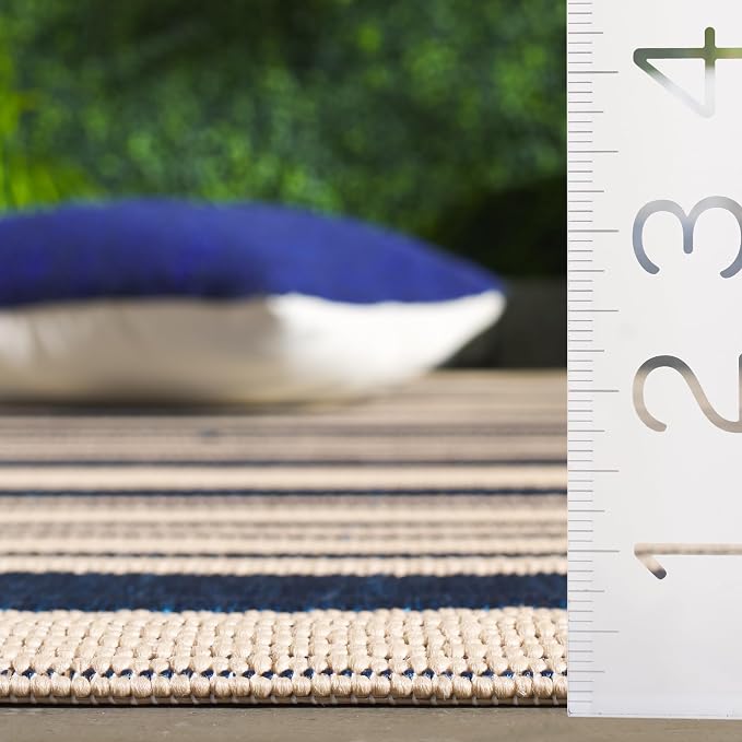SAFAVIEH Washable Rug Outdoor Courtyard Collection - Image 5