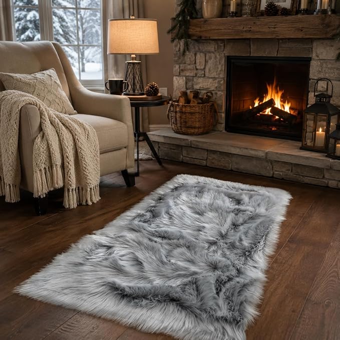 EasyJoy Faux Sheepskin Rug, Fluffy Faux Fur Rug, Ultra Soft Shag Area Rug by EasyJoy