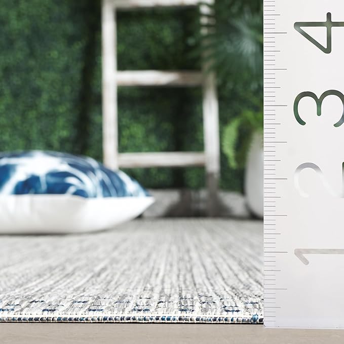 SAFAVIEH Washable Rug Outdoor Courtyard Collection - Image 5