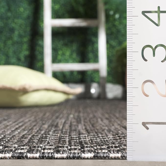SAFAVIEH Washable Rug Outdoor Courtyard Collection - Image 5