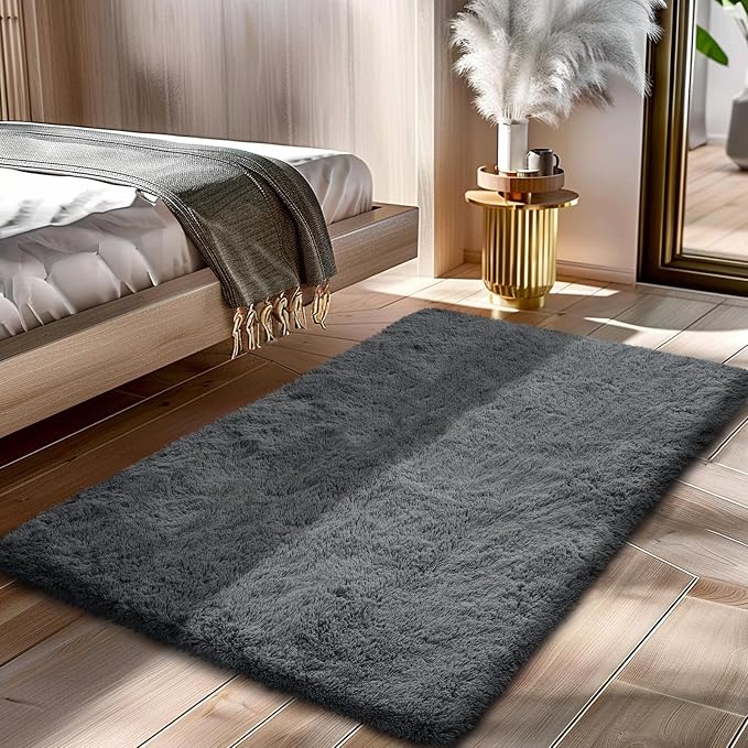 Fluffy Rug Shag Area Rug, Small Bedside Rug, Soft Fluffy Shag Entryway Throw by Yongyangjuxi