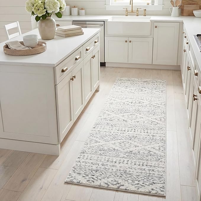 SAFAVIEH Tulum Collection Runner Rug by Unknown