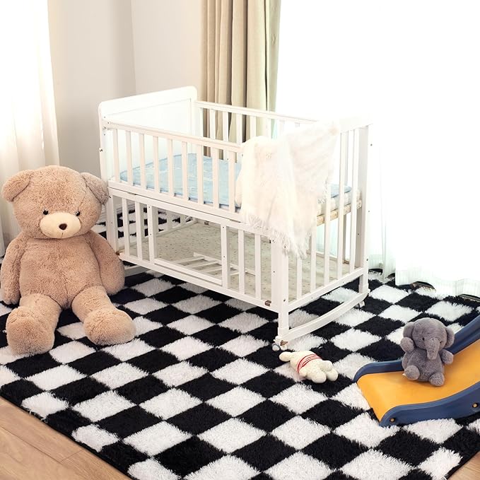 Super Soft Rug for Bedroom, 5x7 Ft Black and White Area Rug Classic Checkered - Image 7