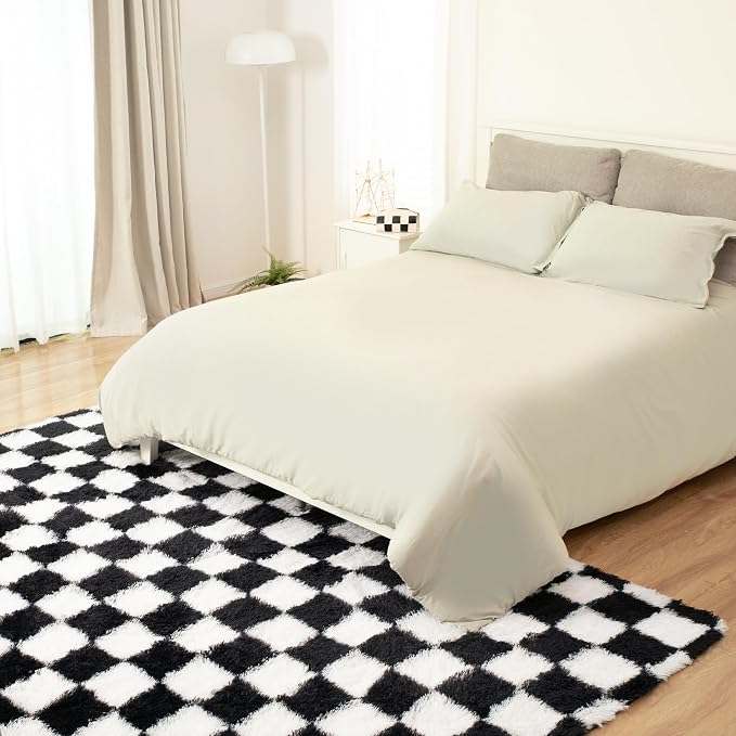 Super Soft Rug for Bedroom, 6x9 Ft Black and White Area Rug Classic Checkered - Image 8