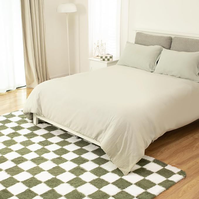 Super Soft Rug for Bedroom, 5x8 Ft Green and White Area Rug Classic Checkered - Image 8