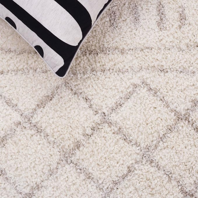 SAFAVIEH Arizona Shag Collection Accent Rug - Image 5