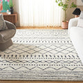 SAFAVIEH Area Rug 9x12 by Unknown
