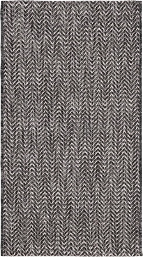 SAFAVIEH Outdoor Accent Rug 2'3"x5' - Image 2