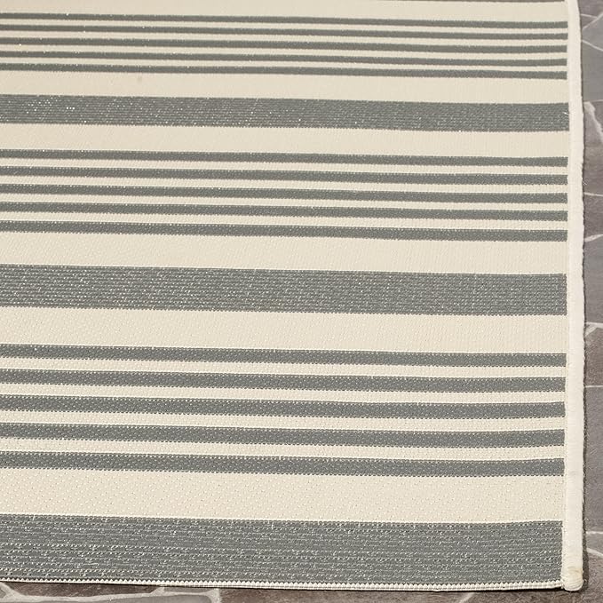 SAFAVIEH Courtyard Collection Area Rug - Image 5