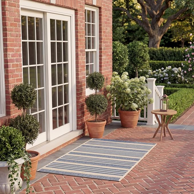 SAFAVIEH Washable Rug Outdoor Courtyard Collection by Unknown