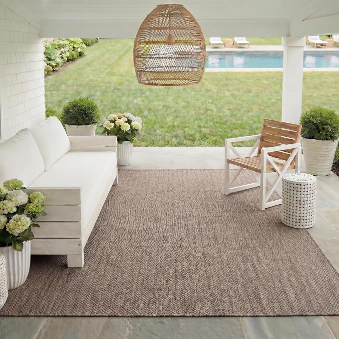 SAFAVIEH Outdoor Area Rug 9x12 - Image 10