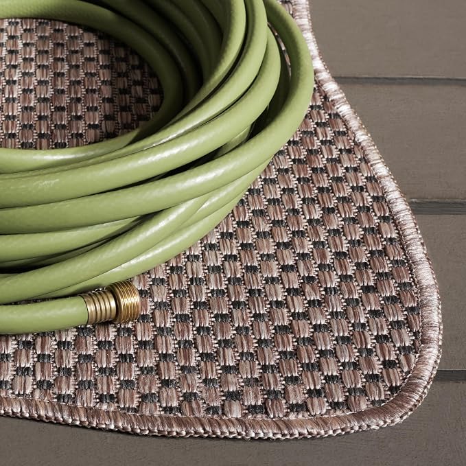 SAFAVIEH Washable Rug Outdoor Courtyard Collection - Image 4