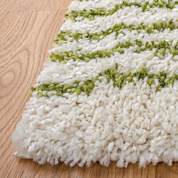 SAFAVIEH Area Rug 6x8 - Image 3