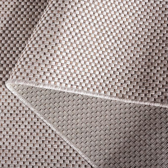 SAFAVIEH Washable Rug Outdoor Courtyard Collection - Image 11