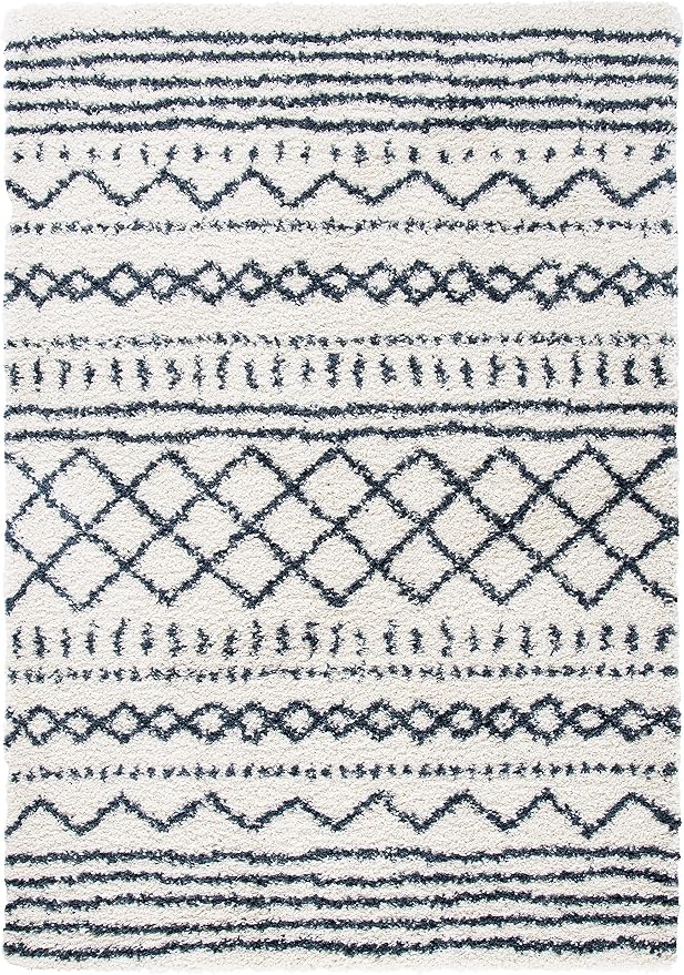 SAFAVIEH Area Rug 4x6 - Image 3