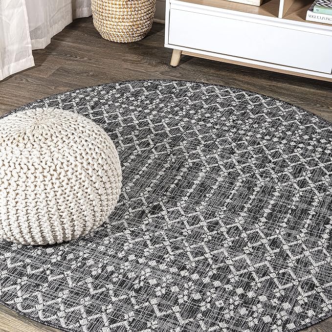 JONATHAN Y Moroccan Geometric Indoor Outdoor Round Area Rug 8 Ft Black/Gray by JONATHANY