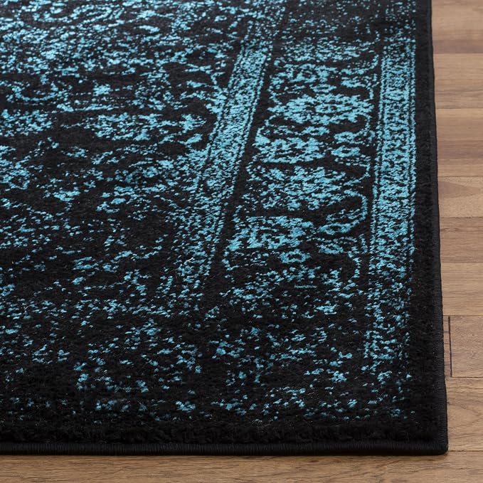 SAFAVIEH Area Rug 4x6 - Image 3