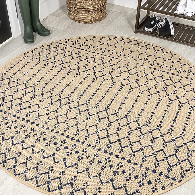 JONATHAN Y Moroccan Geometric Indoor Outdoor Round Area Rug 5 Ft Beige/Navy by JONATHANY