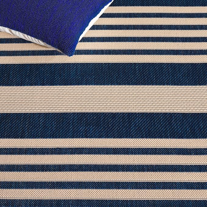 SAFAVIEH Washable Rug Outdoor Courtyard Collection - Image 7