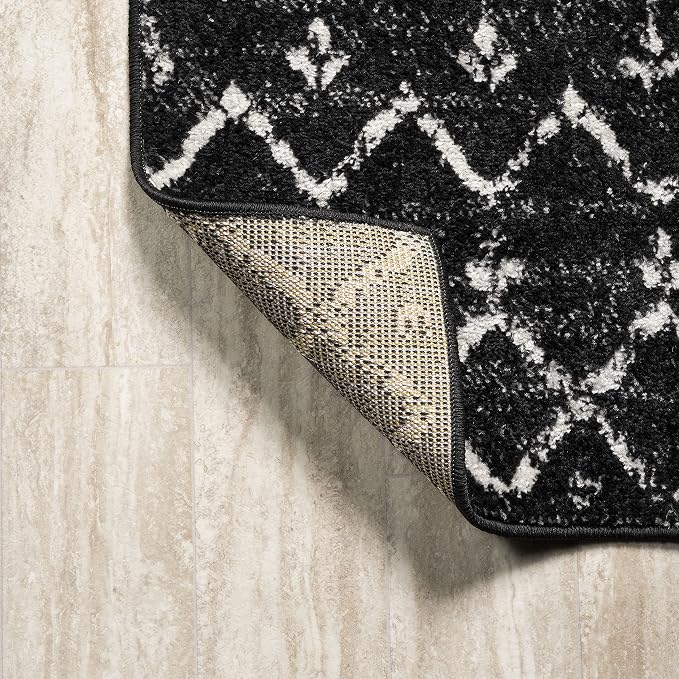 JONATHAN Y Boho Vintage Diamond Black/Ivory Round Area Rug 6 ft, Moroccan Hype - Image 5