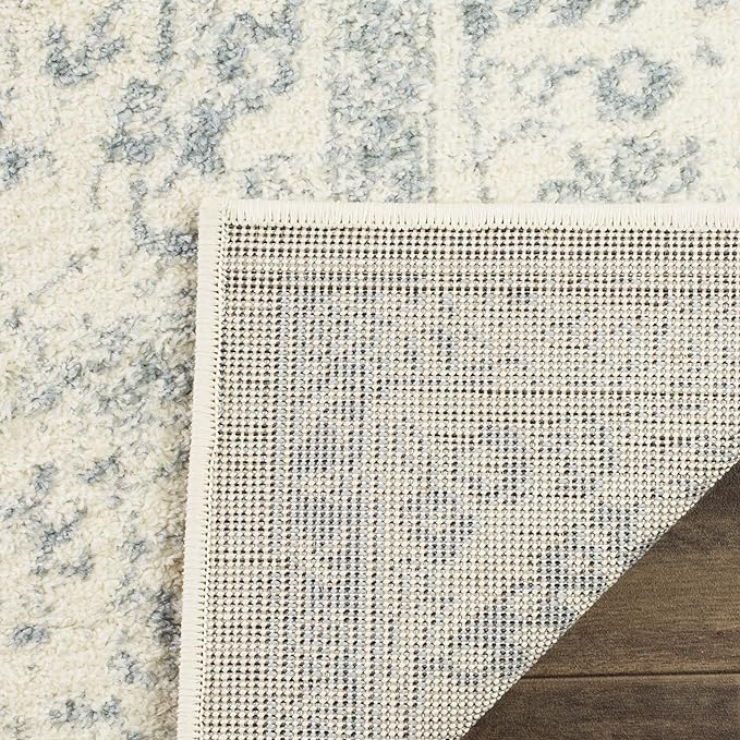 SAFAVIEH Area Rug 4x6 - Image 4