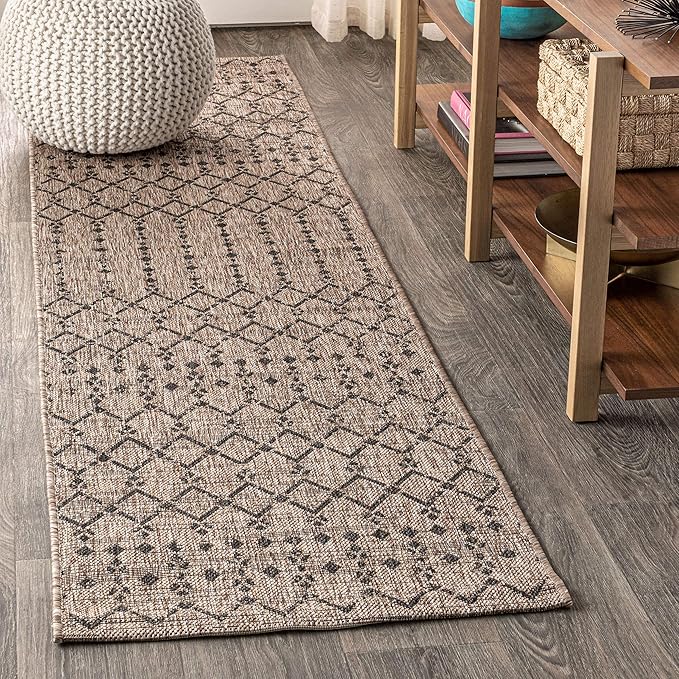 JONATHAN Y Moroccan Geometric Indoor Outdoor Runner Rug 2X8 Natural/Black by JONATHANY