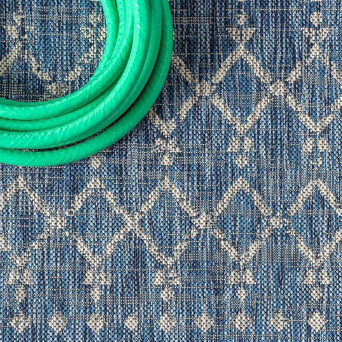 JONATHAN Y Moroccan Geometric Indoor Outdoor Round Area Rug 3 Ft Navy/Light Gray - Image 3