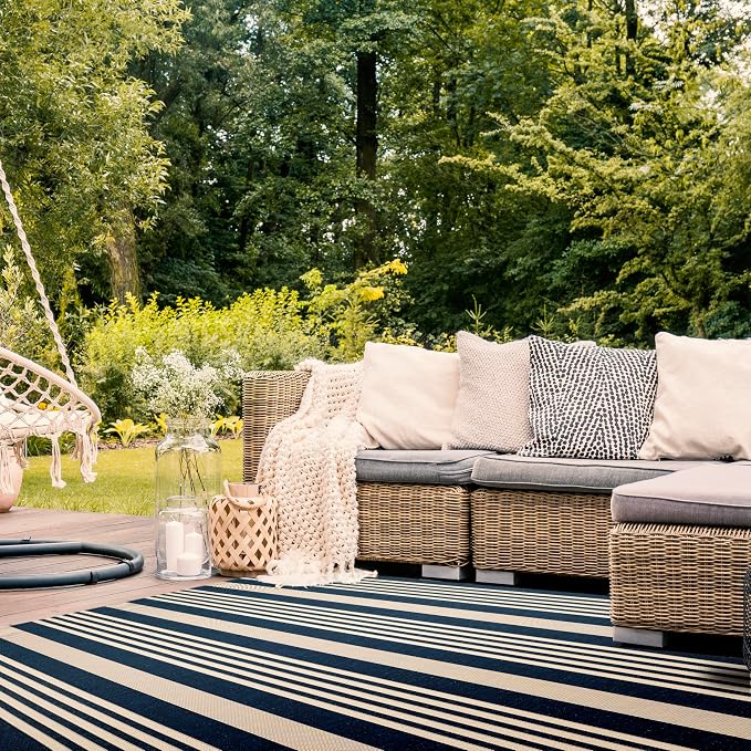 SAFAVIEH Courtyard Collection 8' x 10' Navy/Beige CY6062 Stripe Indoor/ Outside - Image 8