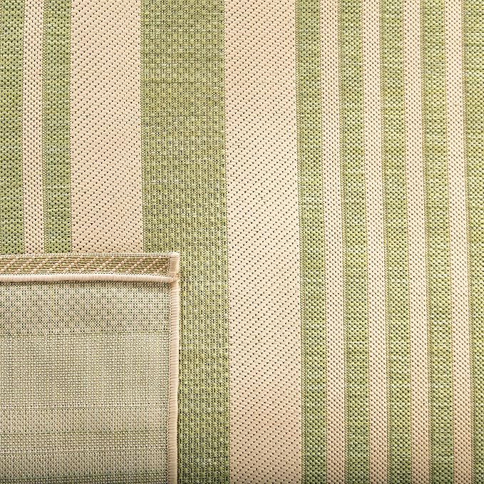 SAFAVIEH Washable Rug Outdoor Courtyard Collection - Image 6