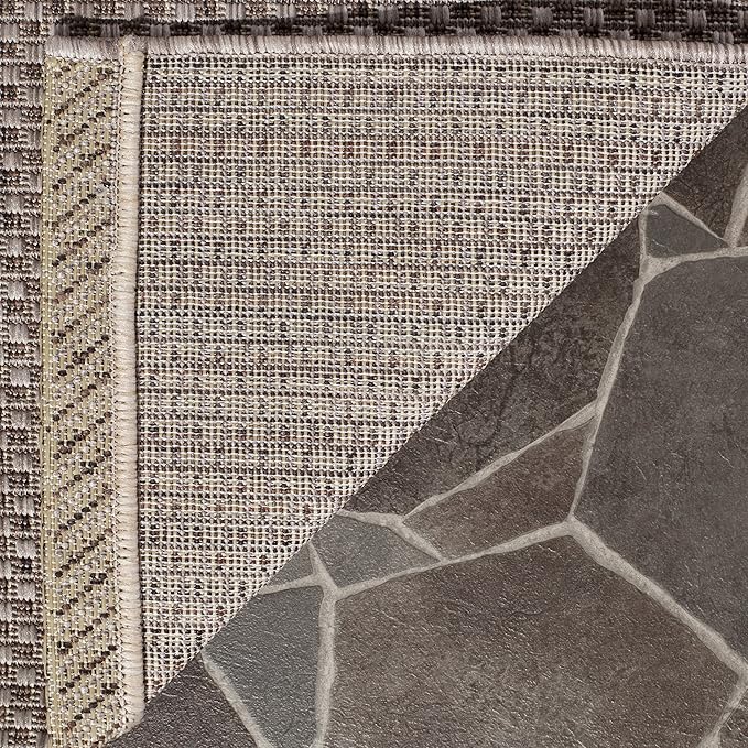 SAFAVIEH Washable Rug Outdoor Courtyard Collection - Image 9