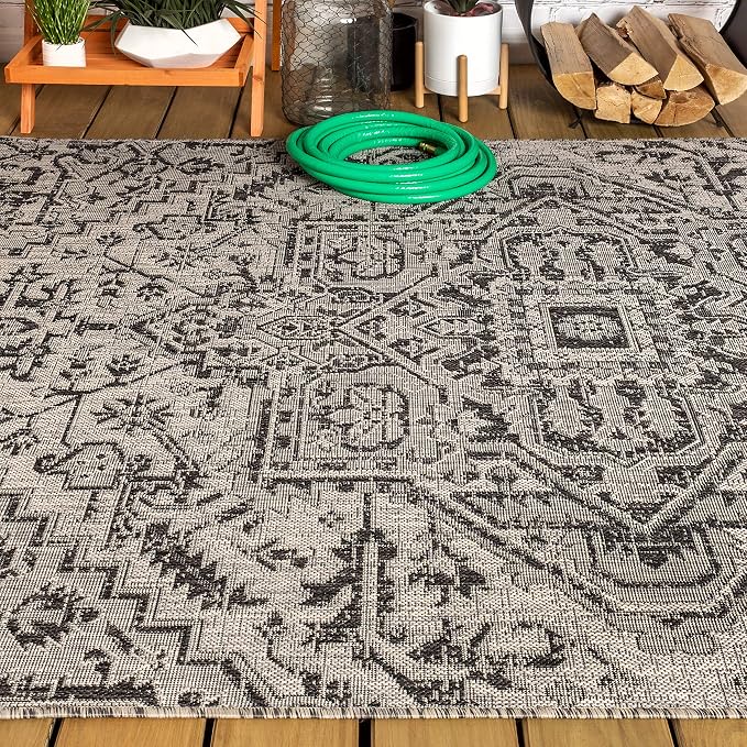 JONATHAN Y Boho Medallion Indoor Outdoor Area Rug 4X6 Black/Gray, Estrella - Image 10